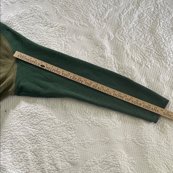 Patagonia Olive and Forest Green Fleece Quarter Zip Jacket - Picture 4 of 8